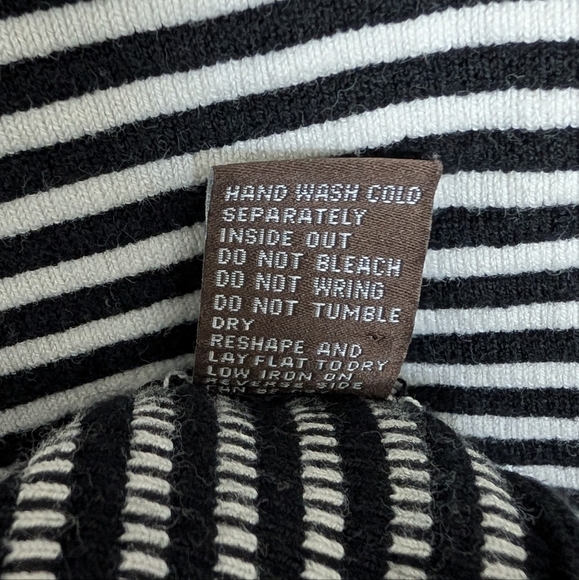 J. McLaughlin Size XL Black And White Striped Knit Sweater Dress Zipper Preppy - Picture 7 of 9